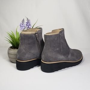 clarks sharon swing boot
